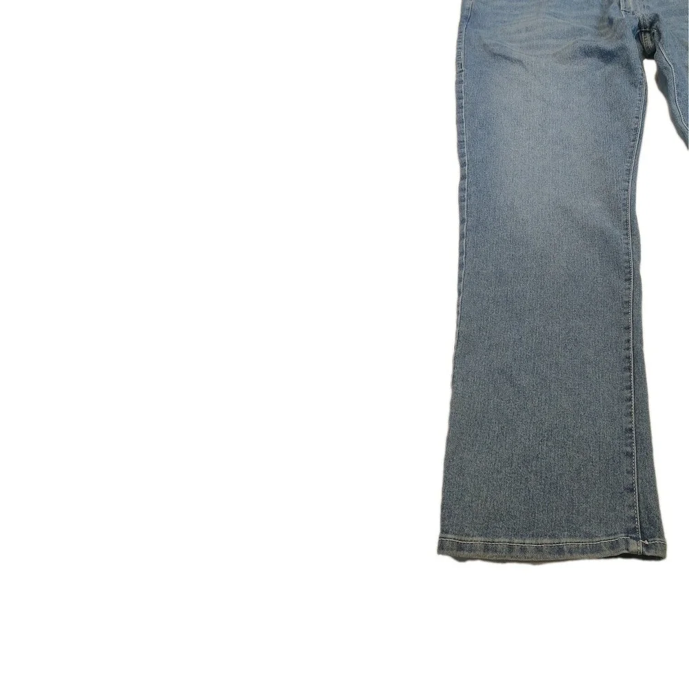 True Religion Geno SN Flap Slim Light Idyllic Wash‎ 40x32 Relaxed Slim Jean A4